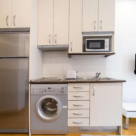 Apartamentos Gran Via Madrid Kültér fotó