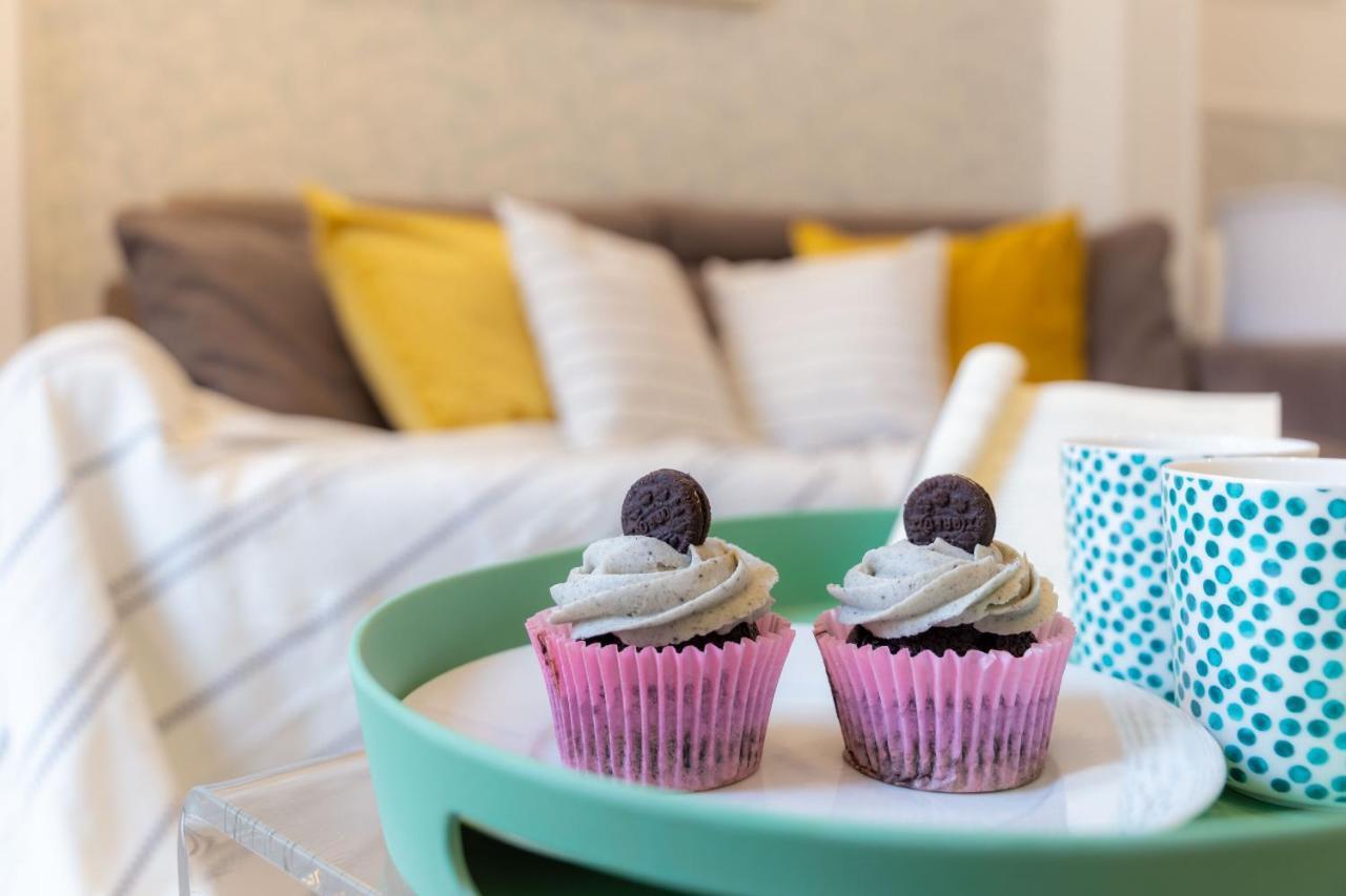 Apartamentos Gran Via Madrid Kültér fotó
