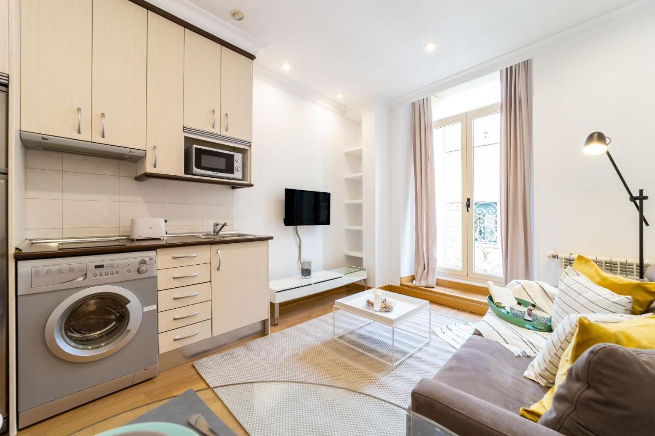 Apartamentos Gran Via Madrid Kültér fotó