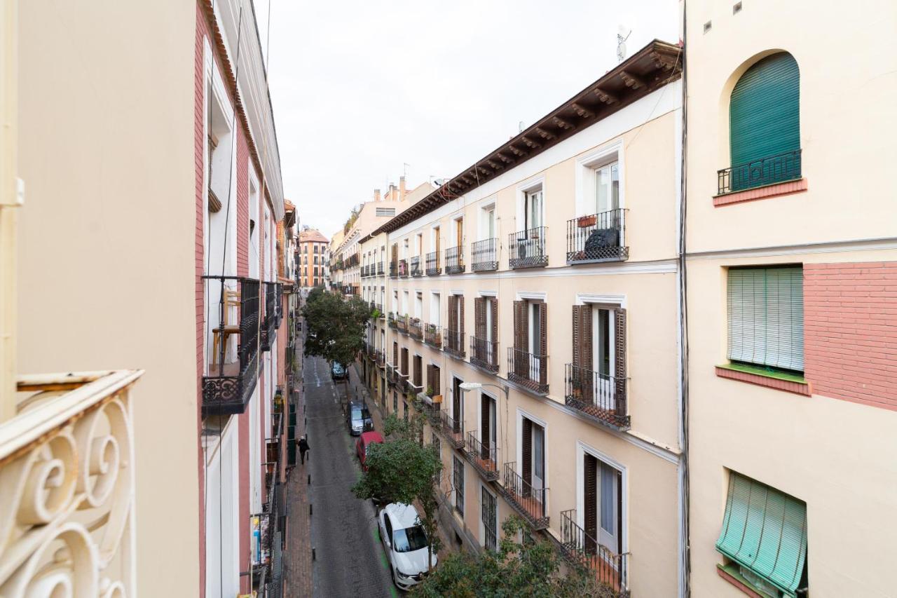 Apartamentos Gran Via Madrid Kültér fotó